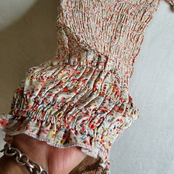 STORIA Small Smocked Square Neck BellSleeve FallVibe Sexy scrunched Elastic - Picture 11 of 16